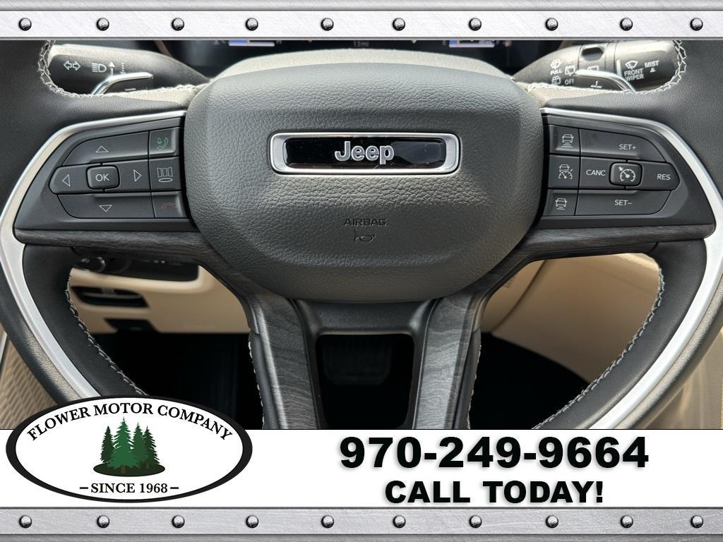 new 2025 Jeep Grand Cherokee car, priced at $54,743