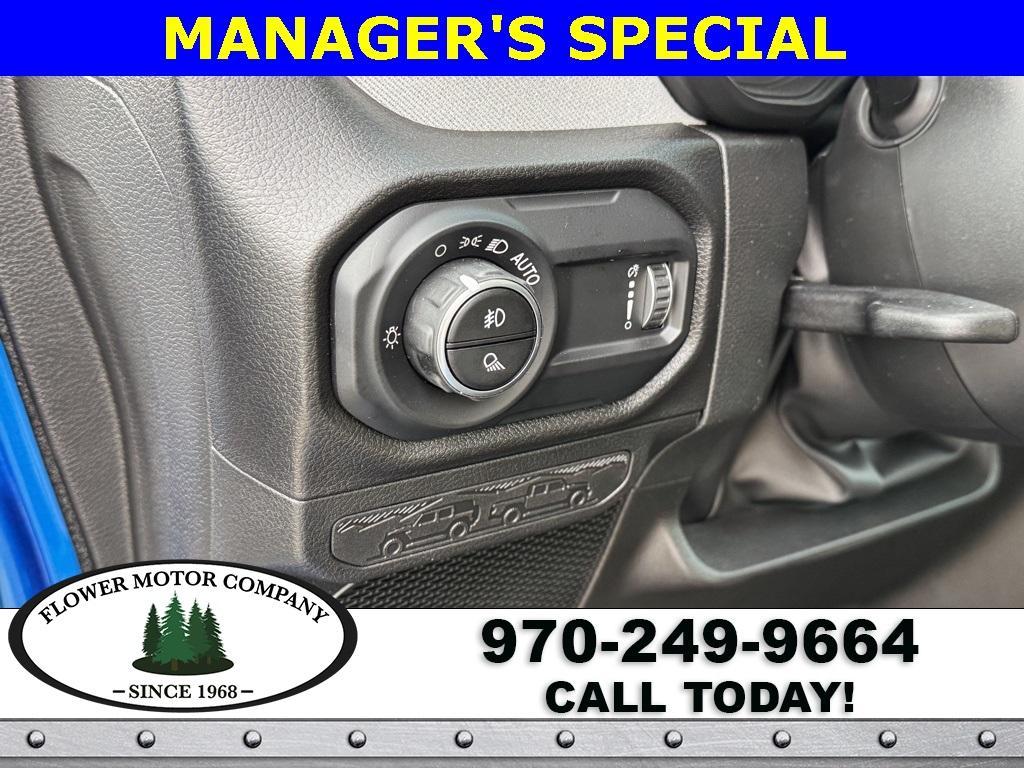 new 2025 Jeep Gladiator car, priced at $48,452