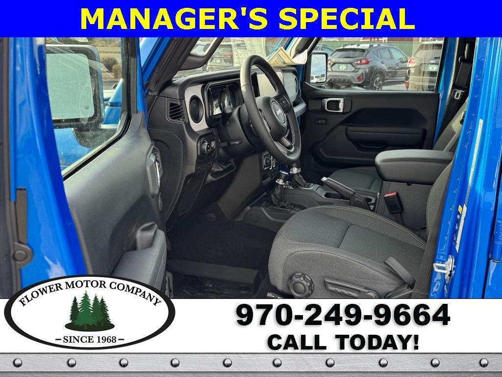 new 2025 Jeep Gladiator car, priced at $48,452