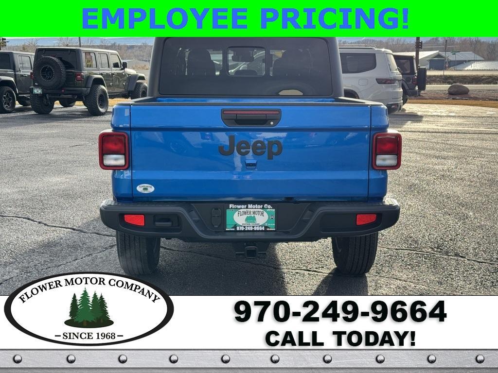 new 2025 Jeep Gladiator car, priced at $49,494