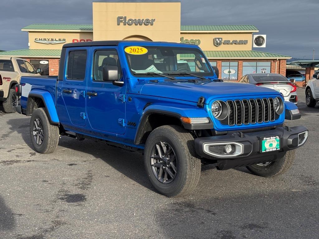 new 2025 Jeep Gladiator car, priced at $53,789