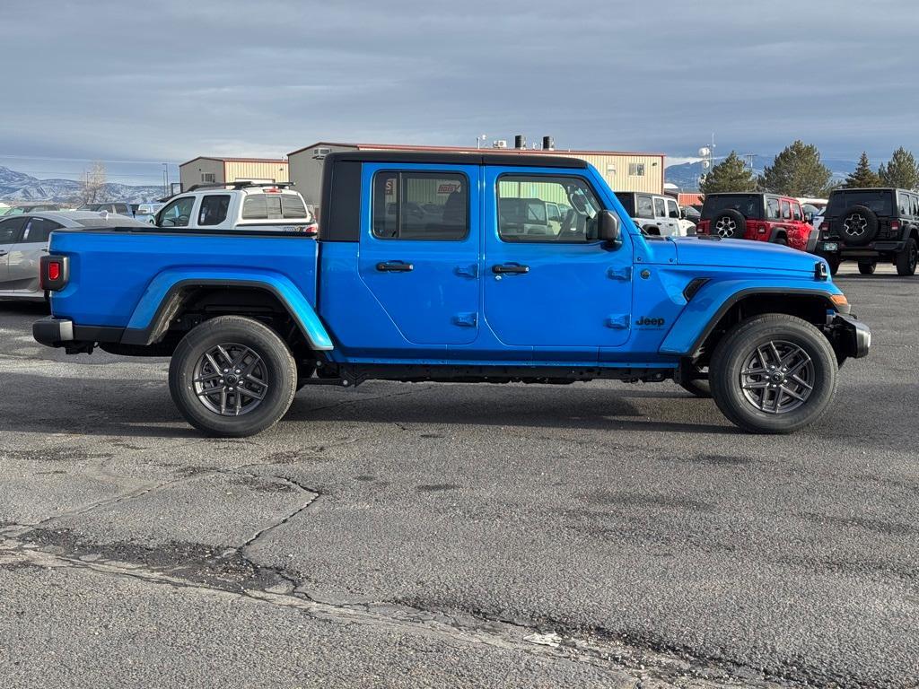 new 2025 Jeep Gladiator car, priced at $53,789