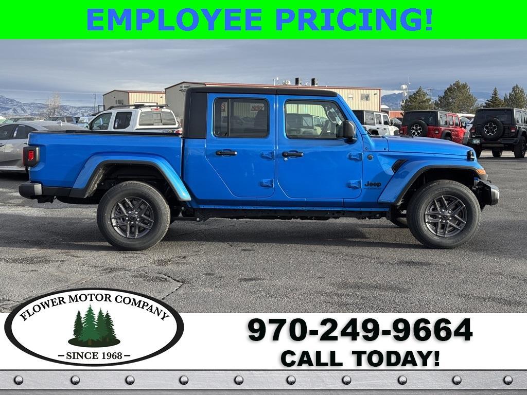 new 2025 Jeep Gladiator car, priced at $49,494