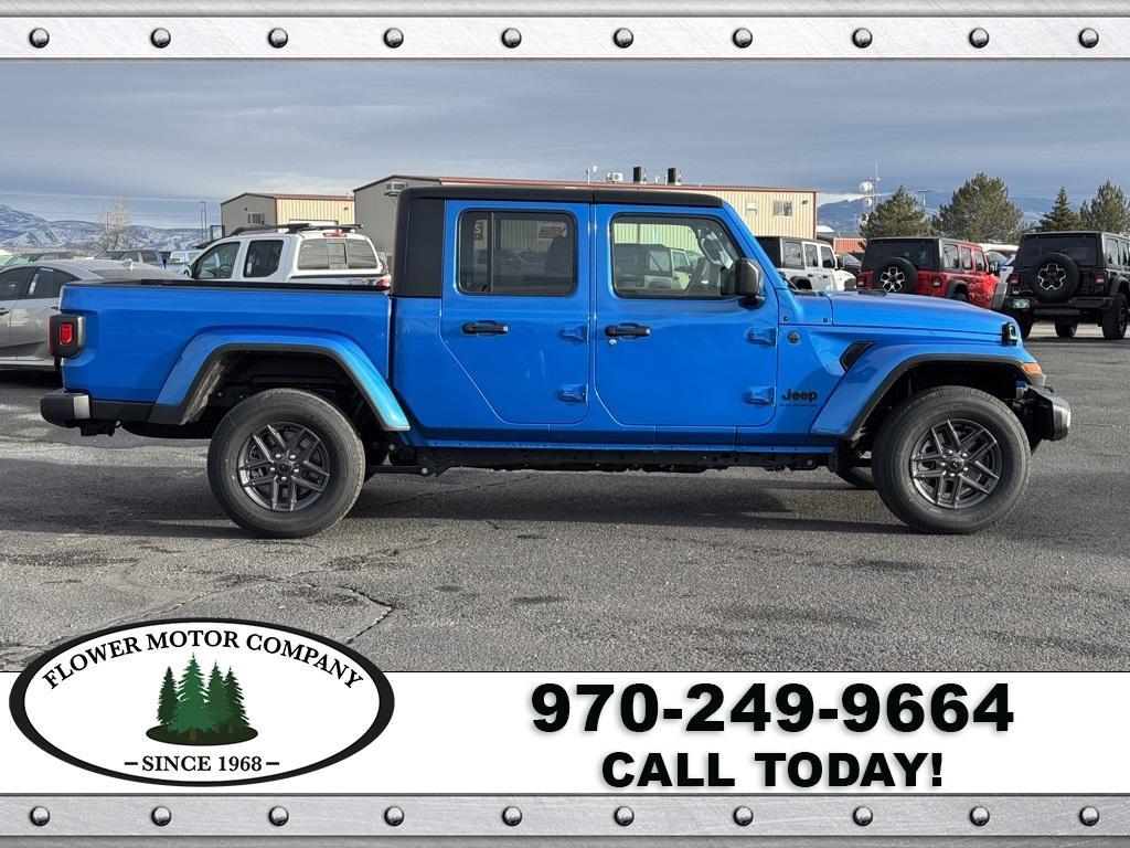 new 2025 Jeep Gladiator car, priced at $52,289