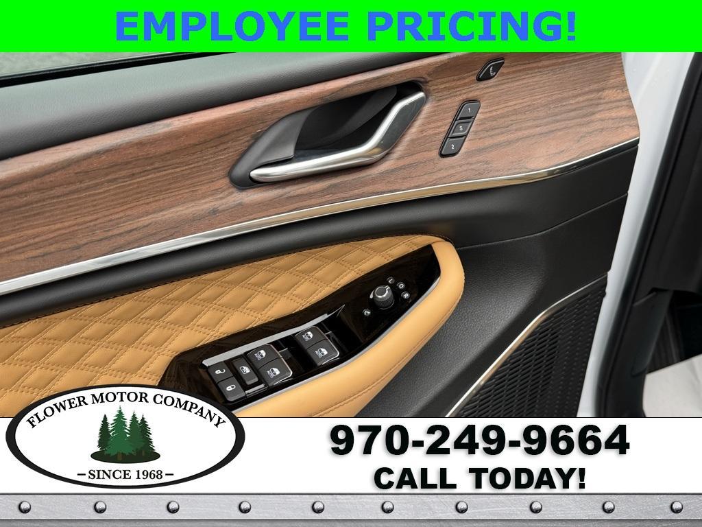 new 2025 Jeep Grand Cherokee car, priced at $59,296