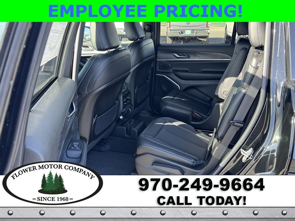 new 2025 Jeep Grand Cherokee L car, priced at $54,697