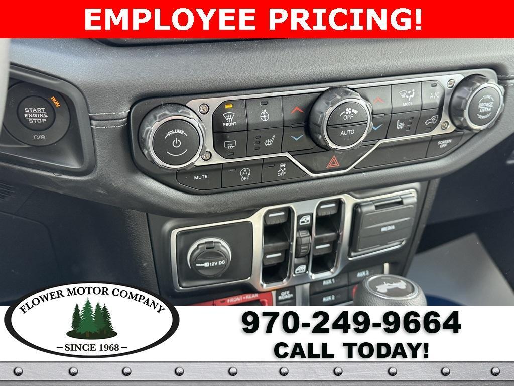 new 2025 Jeep Wrangler car, priced at $59,028