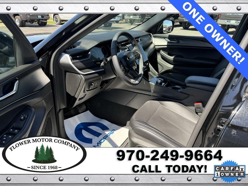 used 2024 Jeep Grand Cherokee car, priced at $40,420