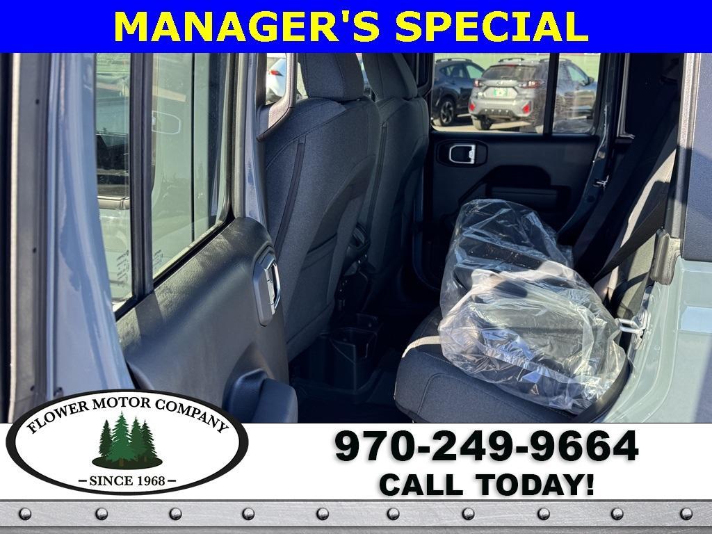 new 2025 Jeep Gladiator car, priced at $45,952
