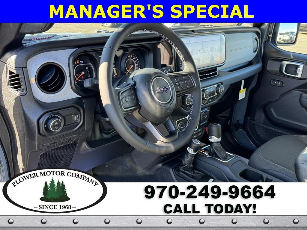 new 2025 Jeep Gladiator car, priced at $45,952