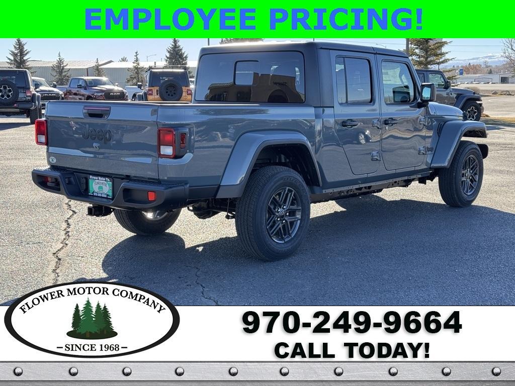 new 2025 Jeep Gladiator car, priced at $49,494