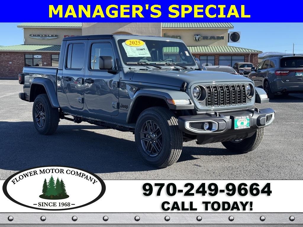 new 2025 Jeep Gladiator car, priced at $45,952