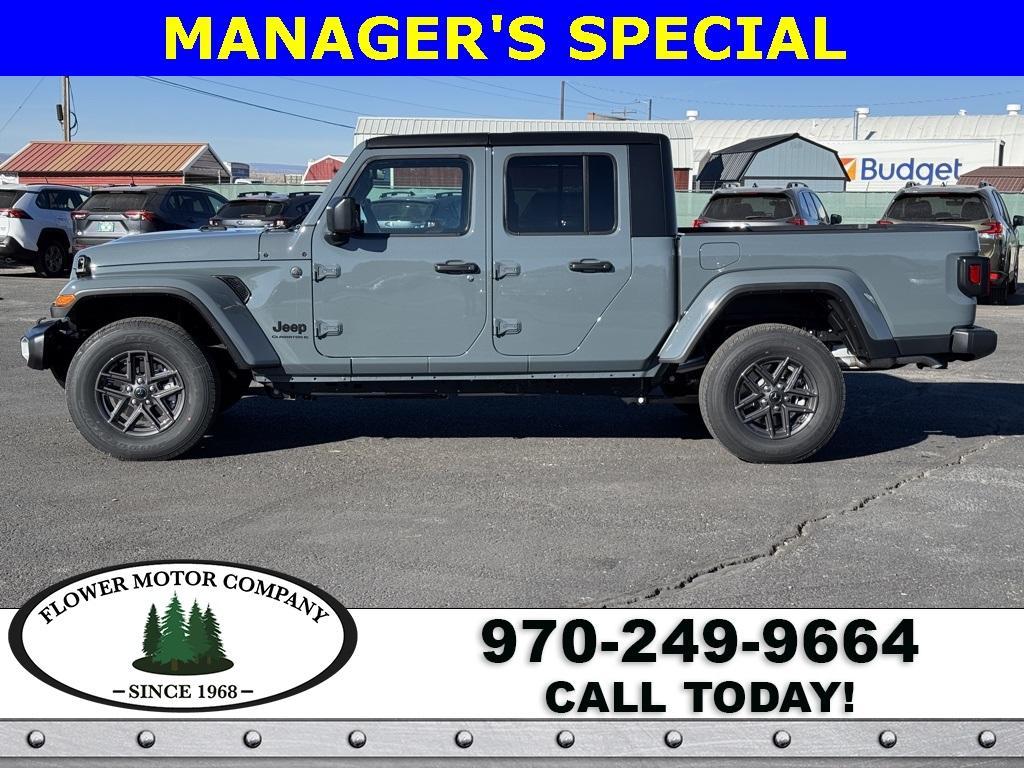 new 2025 Jeep Gladiator car, priced at $45,952