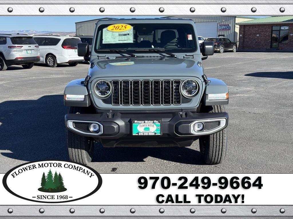 new 2025 Jeep Gladiator car, priced at $52,289