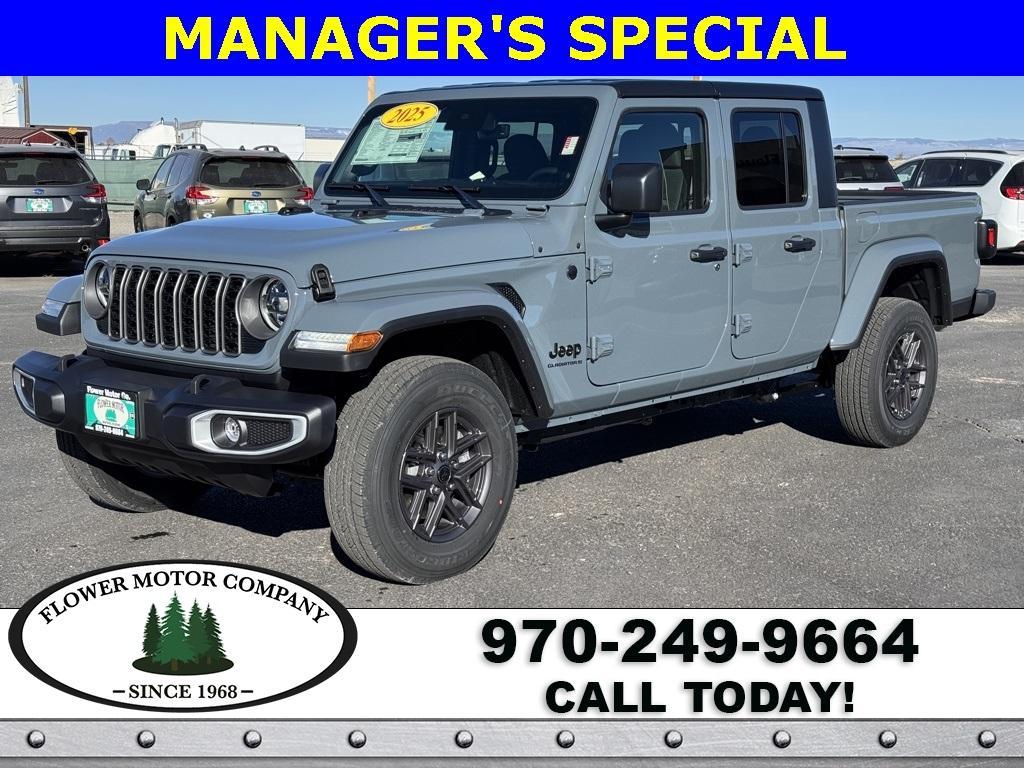 new 2025 Jeep Gladiator car, priced at $45,952