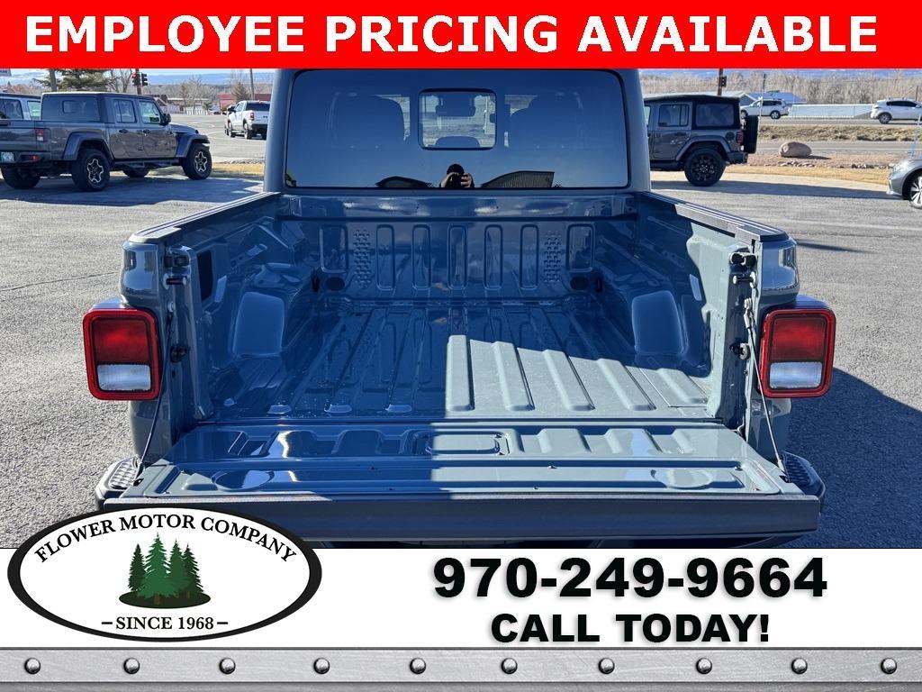 new 2025 Jeep Gladiator car, priced at $50,539