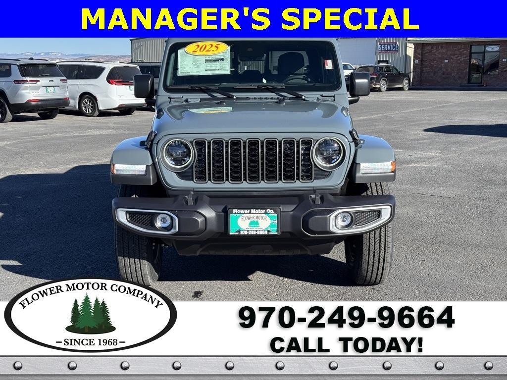 new 2025 Jeep Gladiator car, priced at $45,952