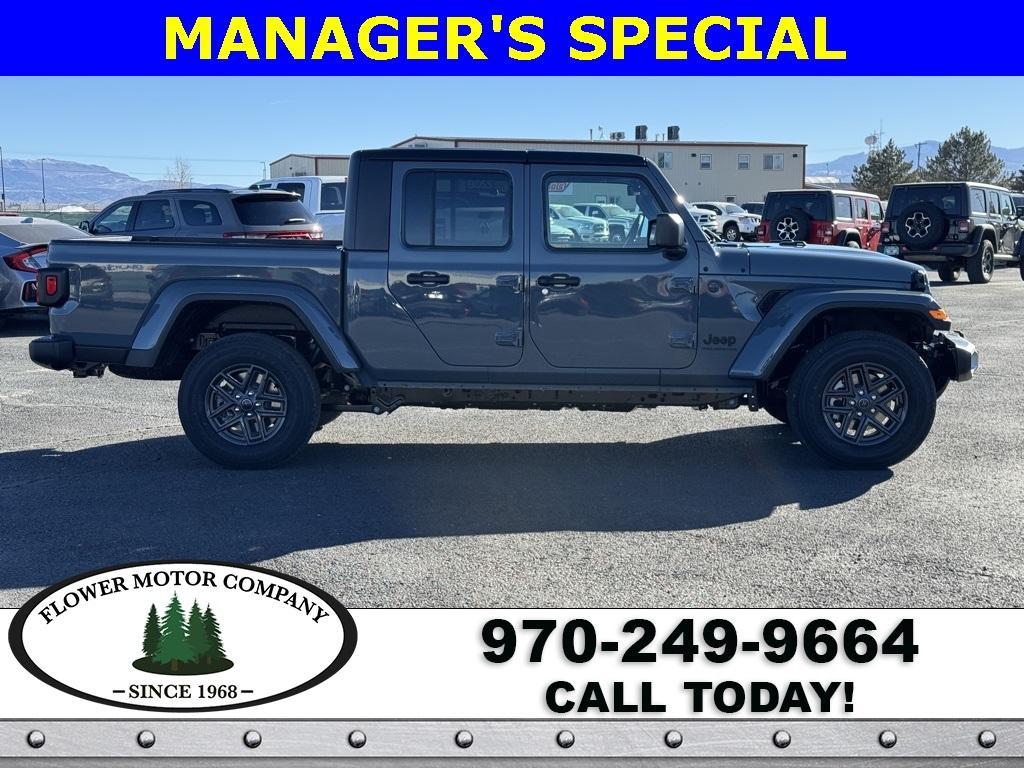 new 2025 Jeep Gladiator car, priced at $45,952