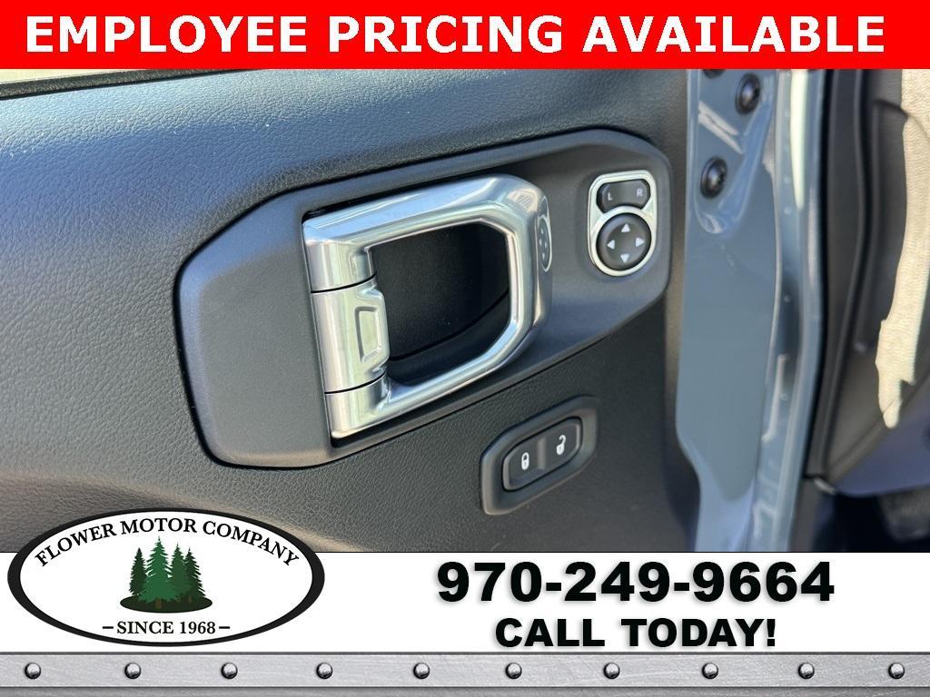 new 2025 Jeep Gladiator car, priced at $50,539