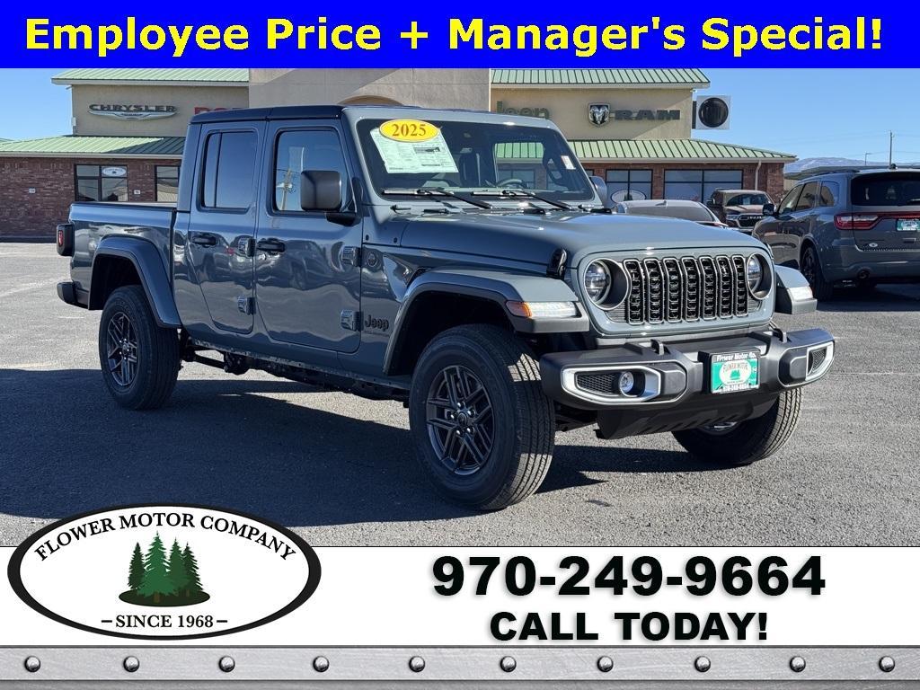 new 2025 Jeep Gladiator car, priced at $46,994