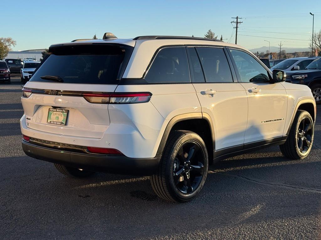 new 2025 Jeep Grand Cherokee car, priced at $49,274