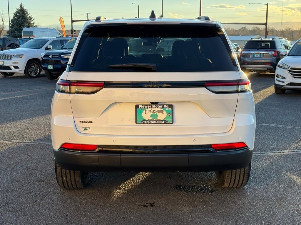 new 2025 Jeep Grand Cherokee car, priced at $49,274