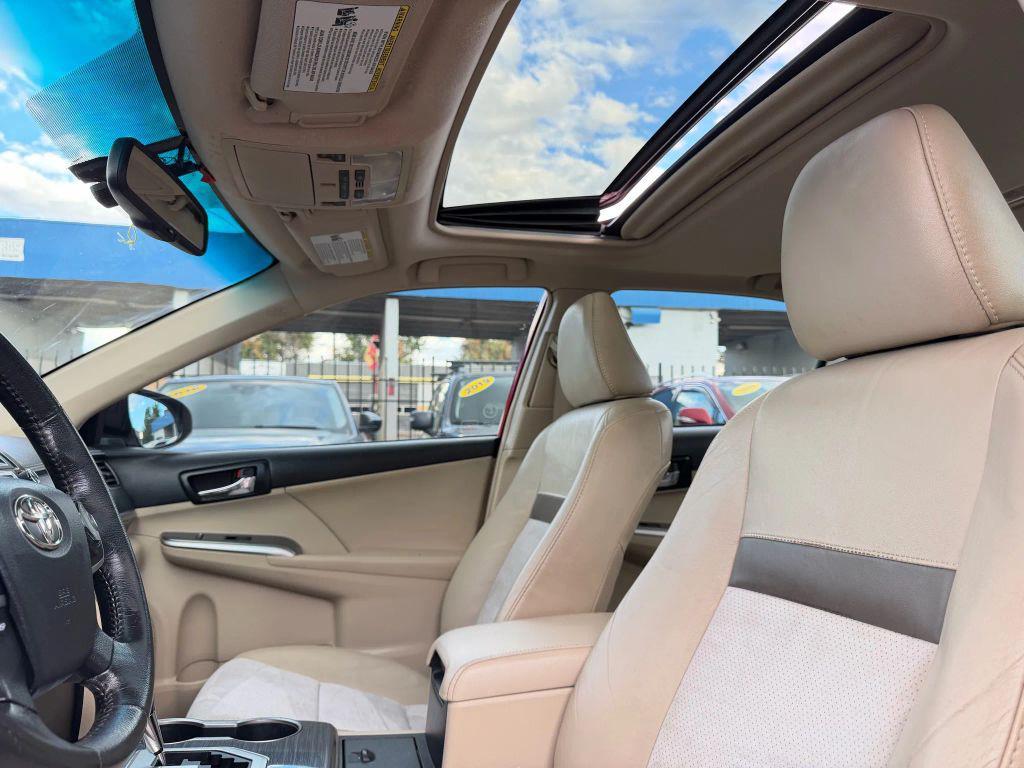 used 2012 Toyota Camry Hybrid car, priced at $9,999