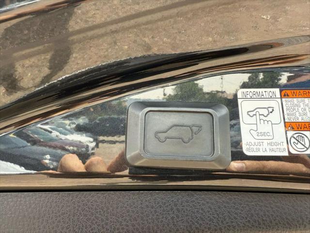 used 2018 Toyota RAV4 Hybrid car, priced at $19,999