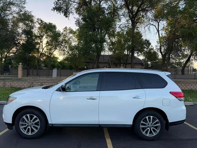 used 2014 Nissan Pathfinder car, priced at $9,999