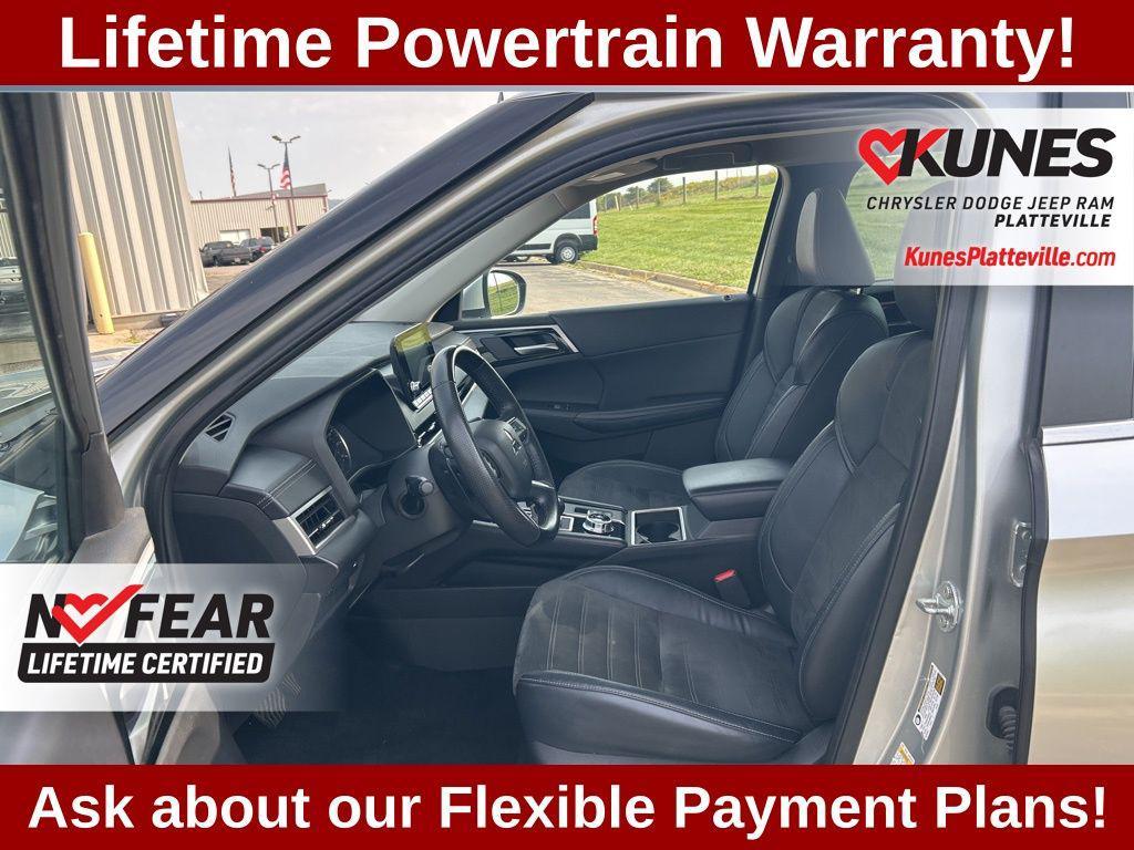 used 2023 Mitsubishi Outlander car, priced at $22,407