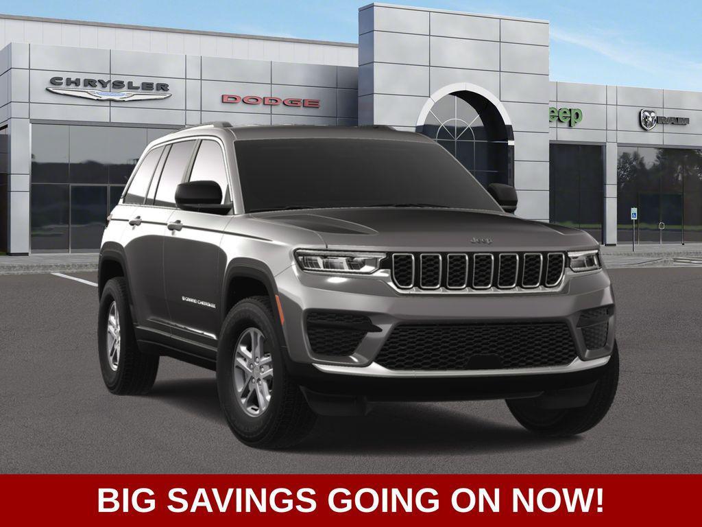 new 2025 Jeep Grand Cherokee car, priced at $37,875