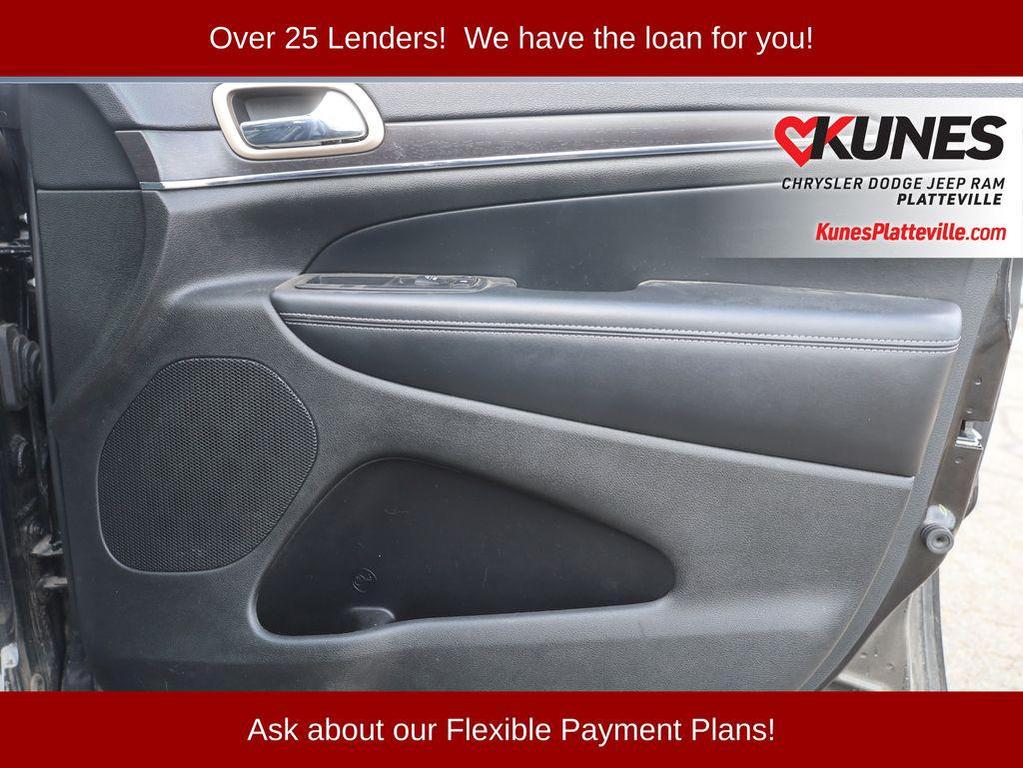 used 2015 Jeep Grand Cherokee car, priced at $10,377