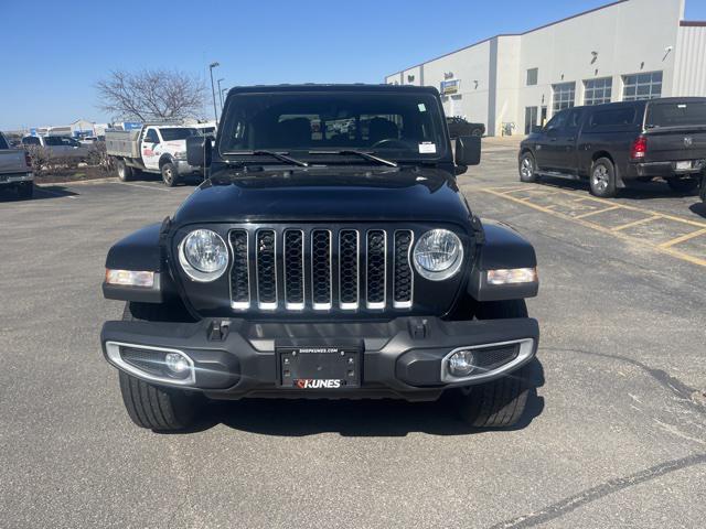 used 2021 Jeep Gladiator car, priced at $34,278