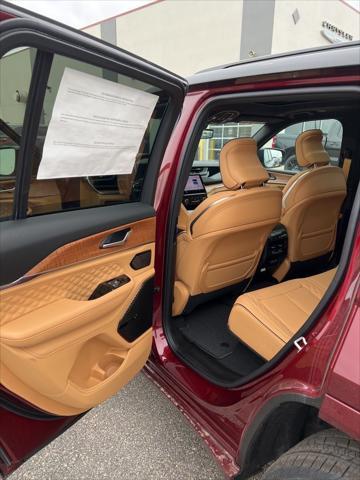new 2025 Jeep Grand Cherokee car, priced at $59,990