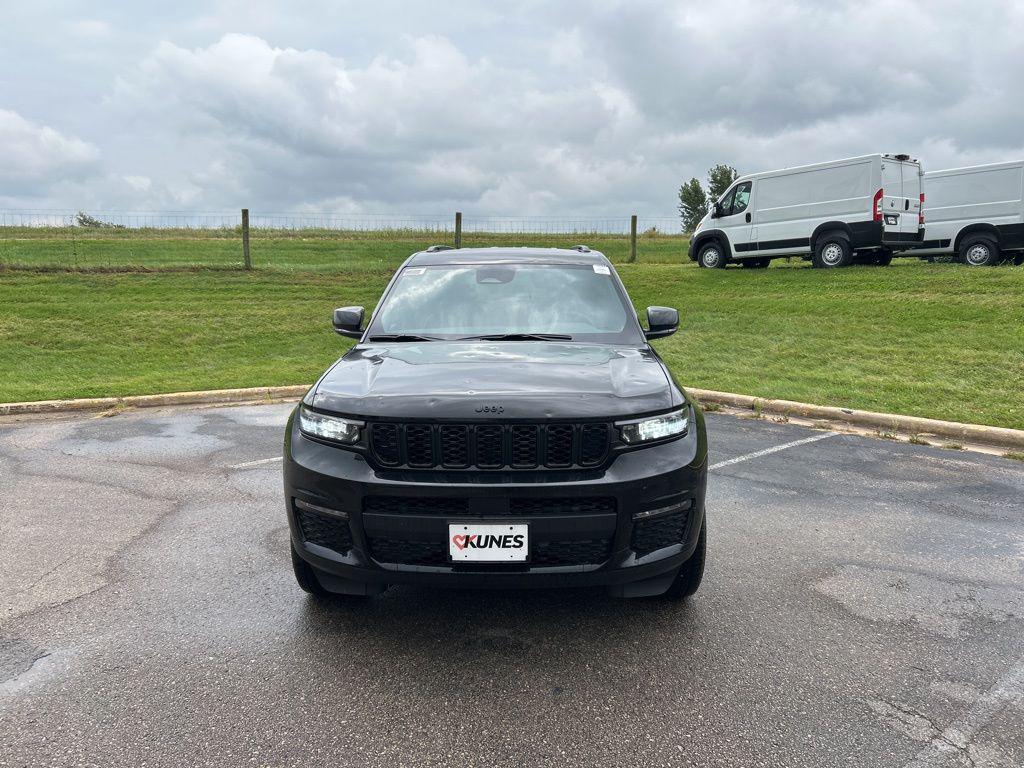 new 2025 Jeep Grand Cherokee car, priced at $41,507