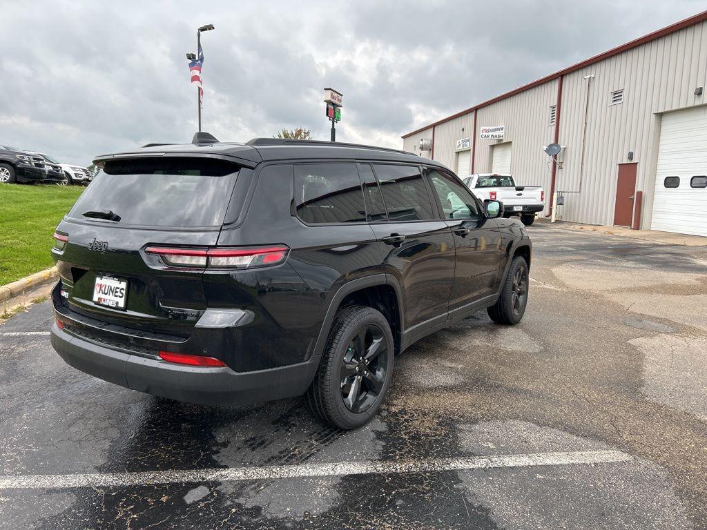 new 2025 Jeep Grand Cherokee car, priced at $41,507
