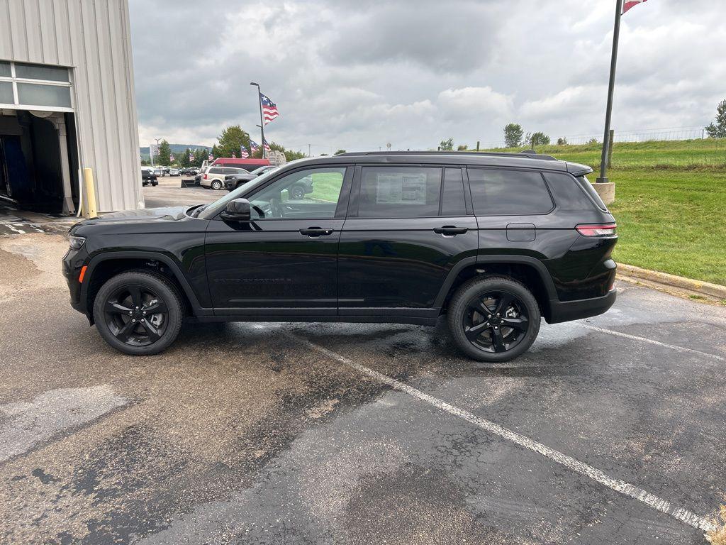 new 2025 Jeep Grand Cherokee car, priced at $41,507
