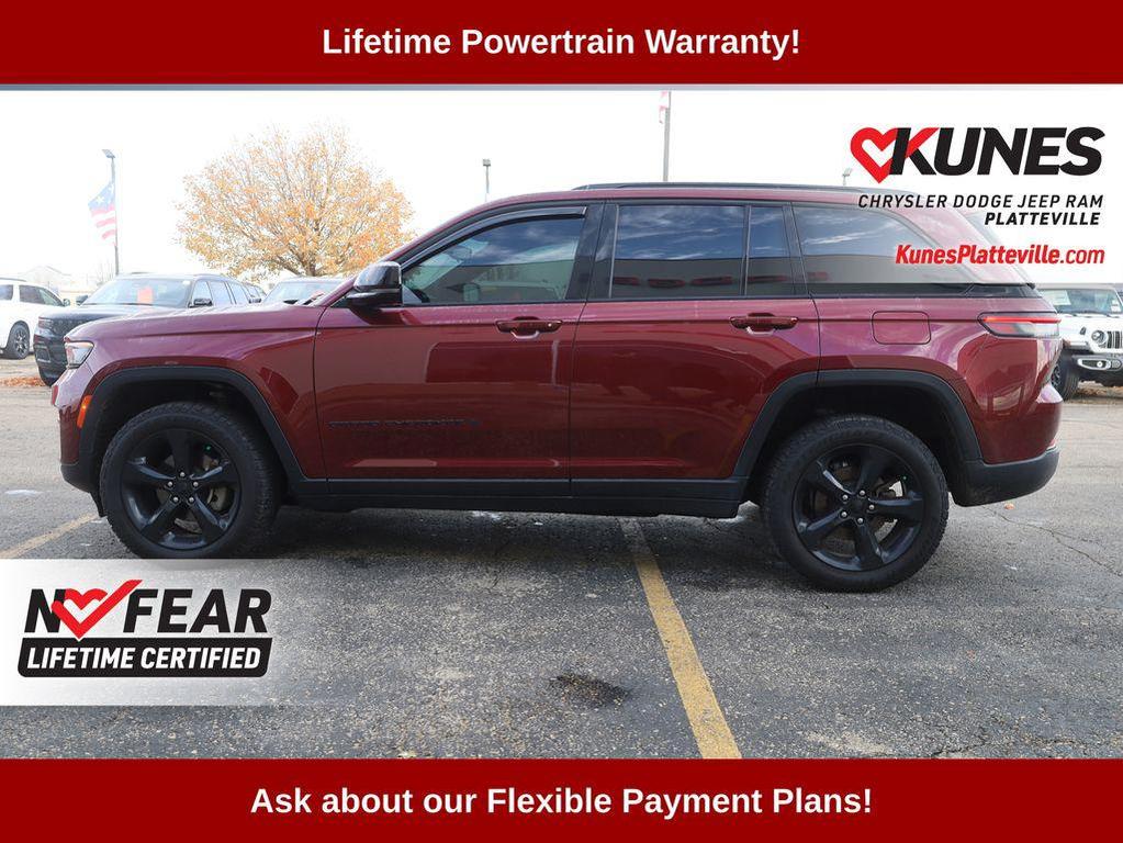 used 2023 Jeep Grand Cherokee car, priced at $31,139