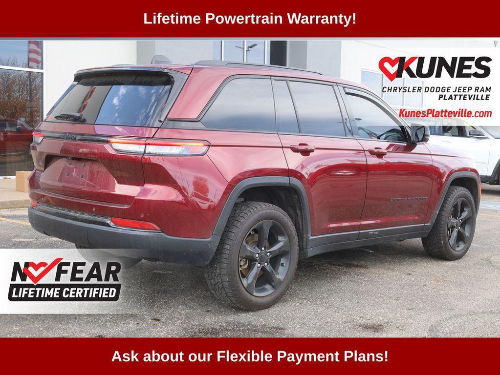 used 2023 Jeep Grand Cherokee car, priced at $31,139