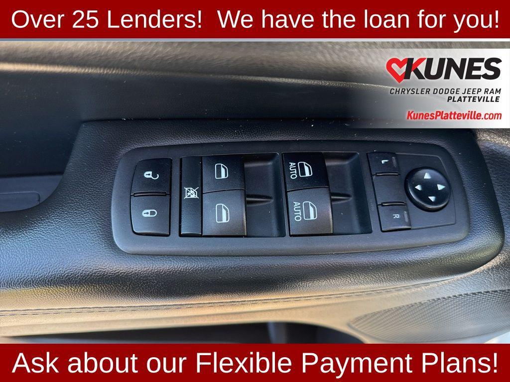 used 2019 Jeep Grand Cherokee car, priced at $17,291