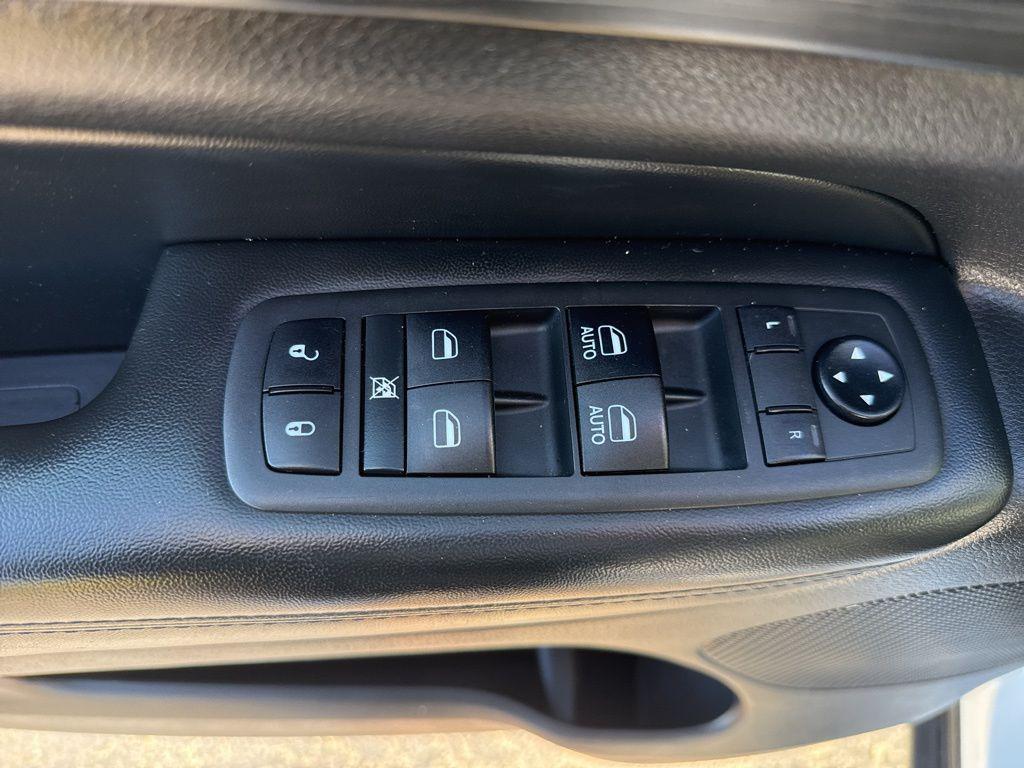 used 2019 Jeep Grand Cherokee car, priced at $16,229