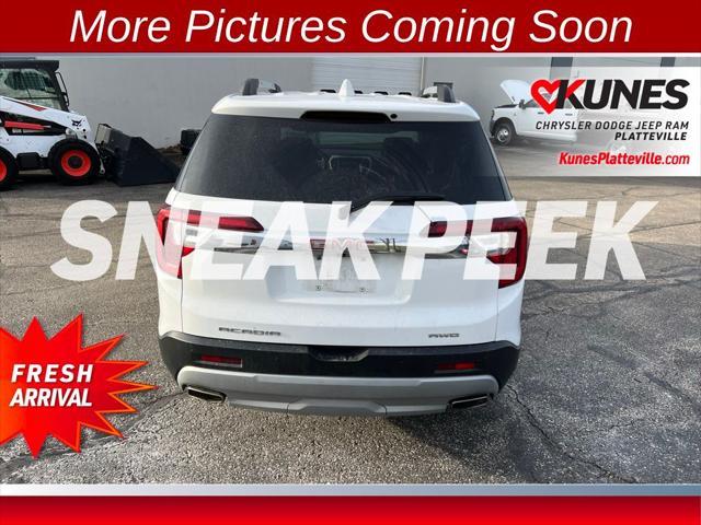 used 2023 GMC Acadia car, priced at $26,977