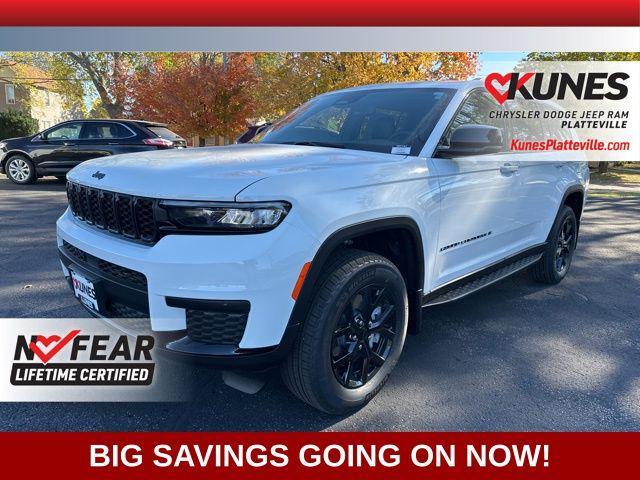 new 2025 Jeep Grand Cherokee car, priced at $50,230