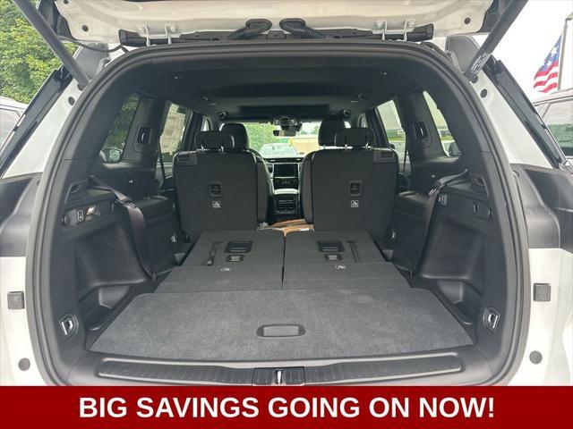new 2025 Jeep Grand Cherokee car, priced at $38,165