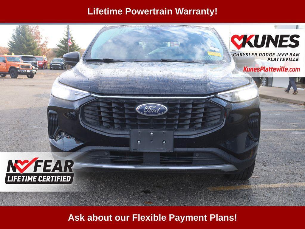 used 2023 Ford Escape car, priced at $20,281