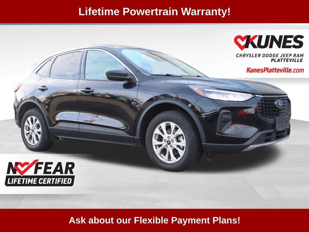 used 2023 Ford Escape car, priced at $20,281