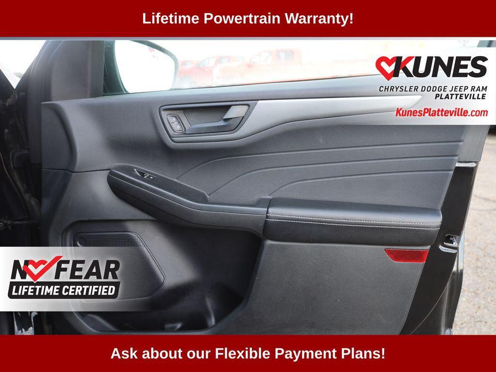 used 2023 Ford Escape car, priced at $20,281