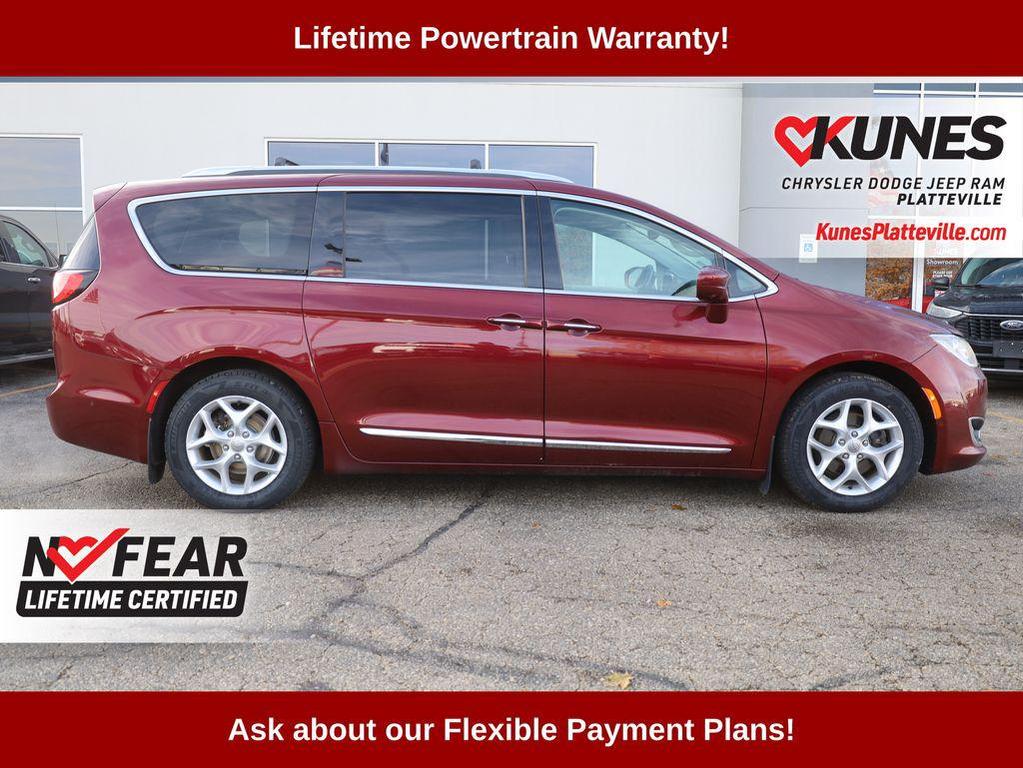 used 2018 Chrysler Pacifica car, priced at $16,677
