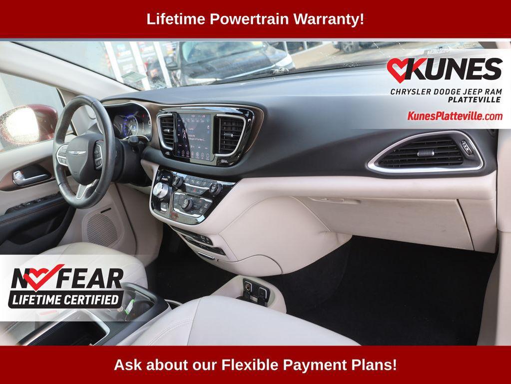 used 2018 Chrysler Pacifica car, priced at $16,677