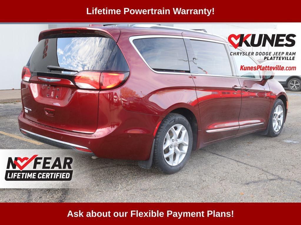 used 2018 Chrysler Pacifica car, priced at $16,677